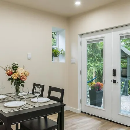 Beautiful Place With A Great Location, Free Parking, Wifi & Large Tv. Federal Way Exterior photo